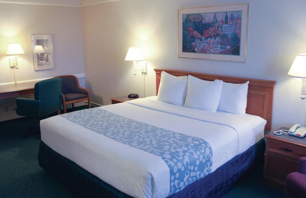 Quality Inn Harlingen Eksteriør billede